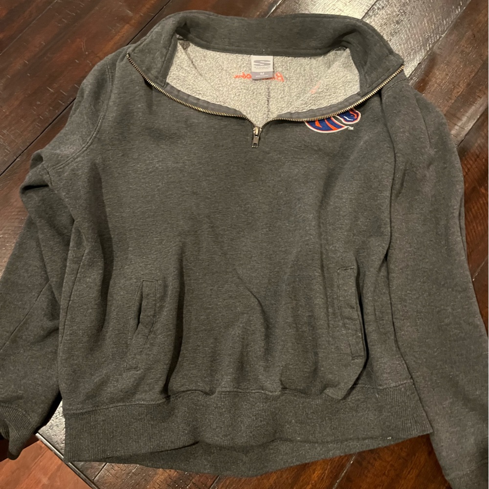 Boise State quarterback-zip, women’s medium